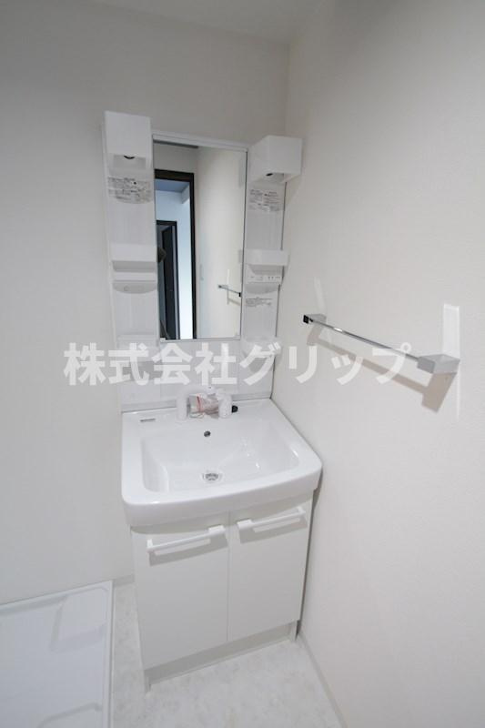 レガーロ石川町の独立洗面台