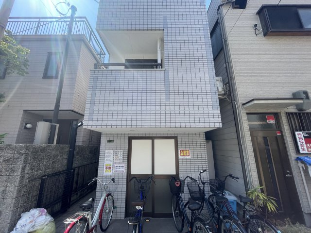 大阪市東淀川区淡路５丁目の倉庫の外観