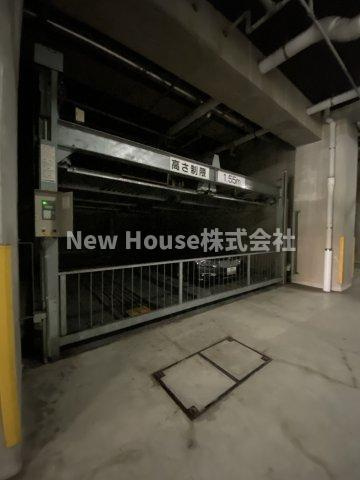 レジディア文京音羽 の駐車場