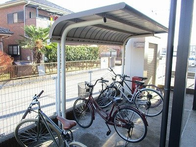 レオパレスＨＹＴⅢのその他|駐輪場