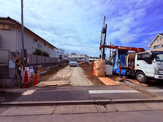 【外観】 | 練馬区向山２丁目　新築戸建て　B号棟 | 【建築中】住まいの完成に向けて、順調に工事が進められています