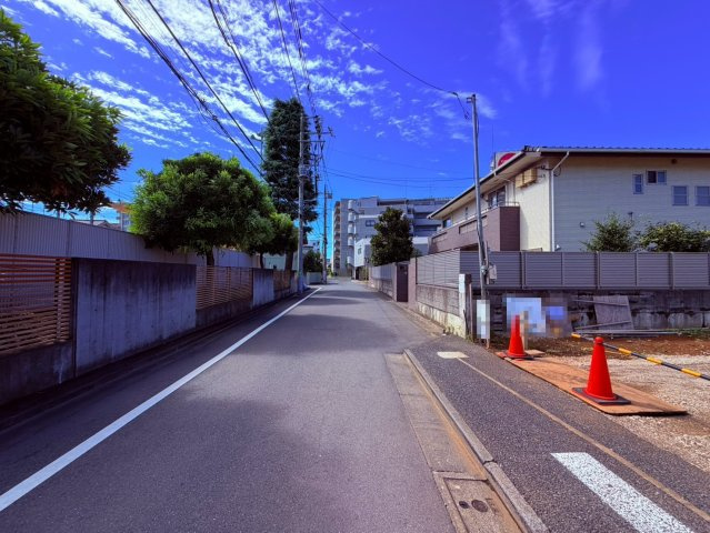 【居間・リビング】 | 練馬区向山２丁目　新築戸建て　B号棟 | 【施工例】家族が集まりたくなる、明るく開放的な住まいの中心