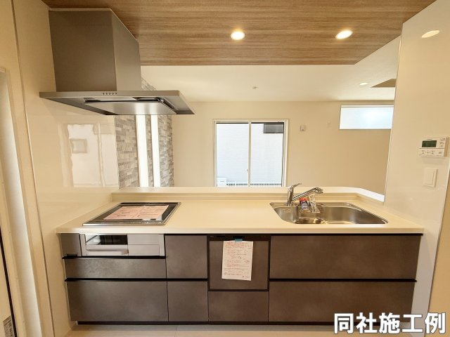 新築戸建　ブルーミングガーデン西つつじケ丘雲仙台2丁目のキッチン|同社施工例