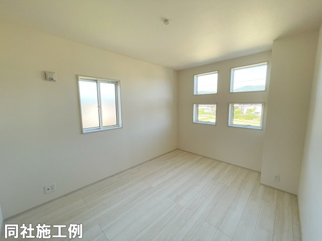 新築戸建　ブルーミングガーデン西つつじケ丘雲仙台2丁目の洋室|同社施工例