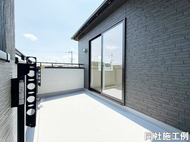 新築戸建　ブルーミングガーデン西つつじケ丘雲仙台2丁目のバルコニー|同社施工例