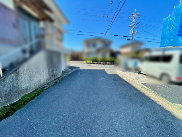 新築戸建　ブルーミングガーデン西つつじケ丘雲仙台2丁目の前面道路含む現地写真|10/1現地写真