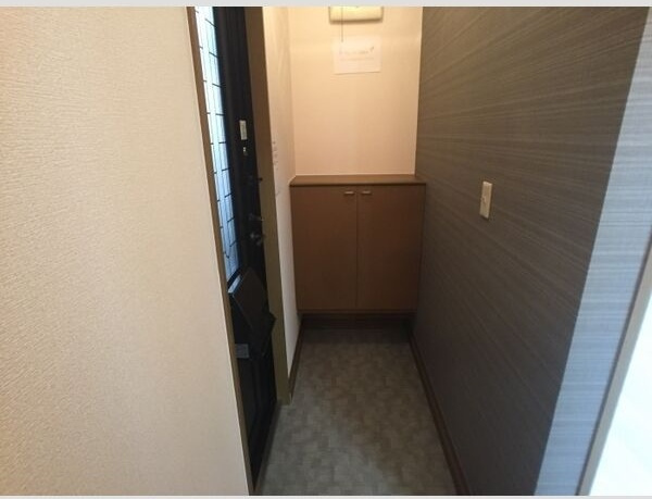 セラン　Bの玄関
