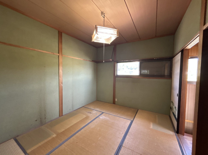 「南向きで陽当たり良好」香南市野市町みどり野3丁目　中古一戸建ての和室|畳の香りが心地よい落ち着いた空間！フローリングへの洋室化リフォームのご提案も承ります。