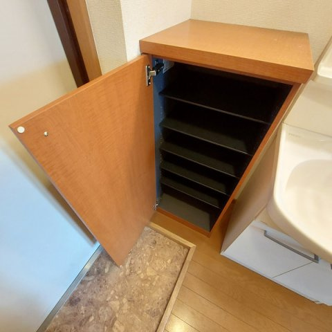 サンライトヒルズの玄関