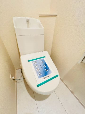 名谷町戸建のトイレ