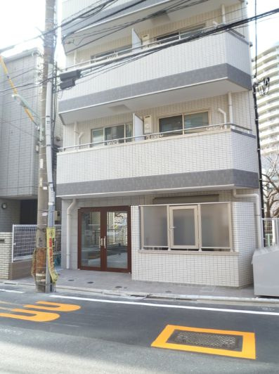 リュシアン大崎の画像