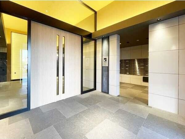 S-RESIDENCE今池駅前のエントランス