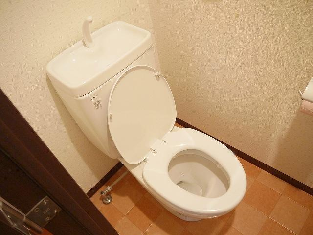 インペリアル奈良大宮のトイレ|シンプルで使いやすいトイレです