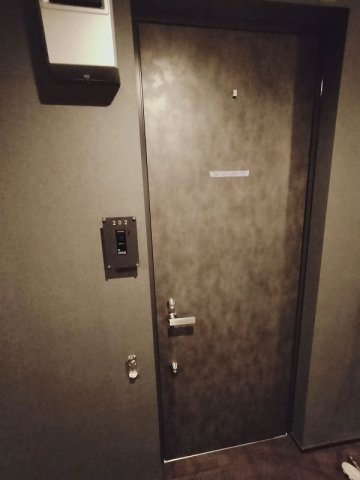 ルーチェ山王の玄関