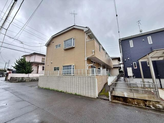 伊勢原市沼目４丁目のアパートの外観