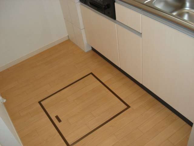 エトワールツクバのキッチン|床下