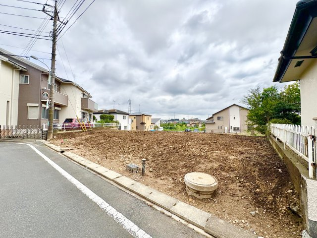 《仲介手数料半額》川越市日東町　全2棟　1号棟の前面道路含む現地写真