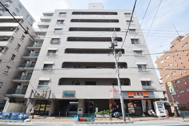 【外観】 | 江古田スカイマンション | 青空によく映える建物です。手入れの行き届いた外壁やマンション正面エントランスなど、綺麗な姿をぜひ一度、現地にてご覧ください。～即日のご見学可能～　お問合せはお気軽にどうぞ。
