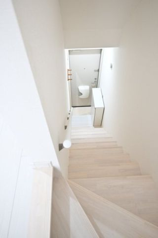 EIMA　Residenceの玄関