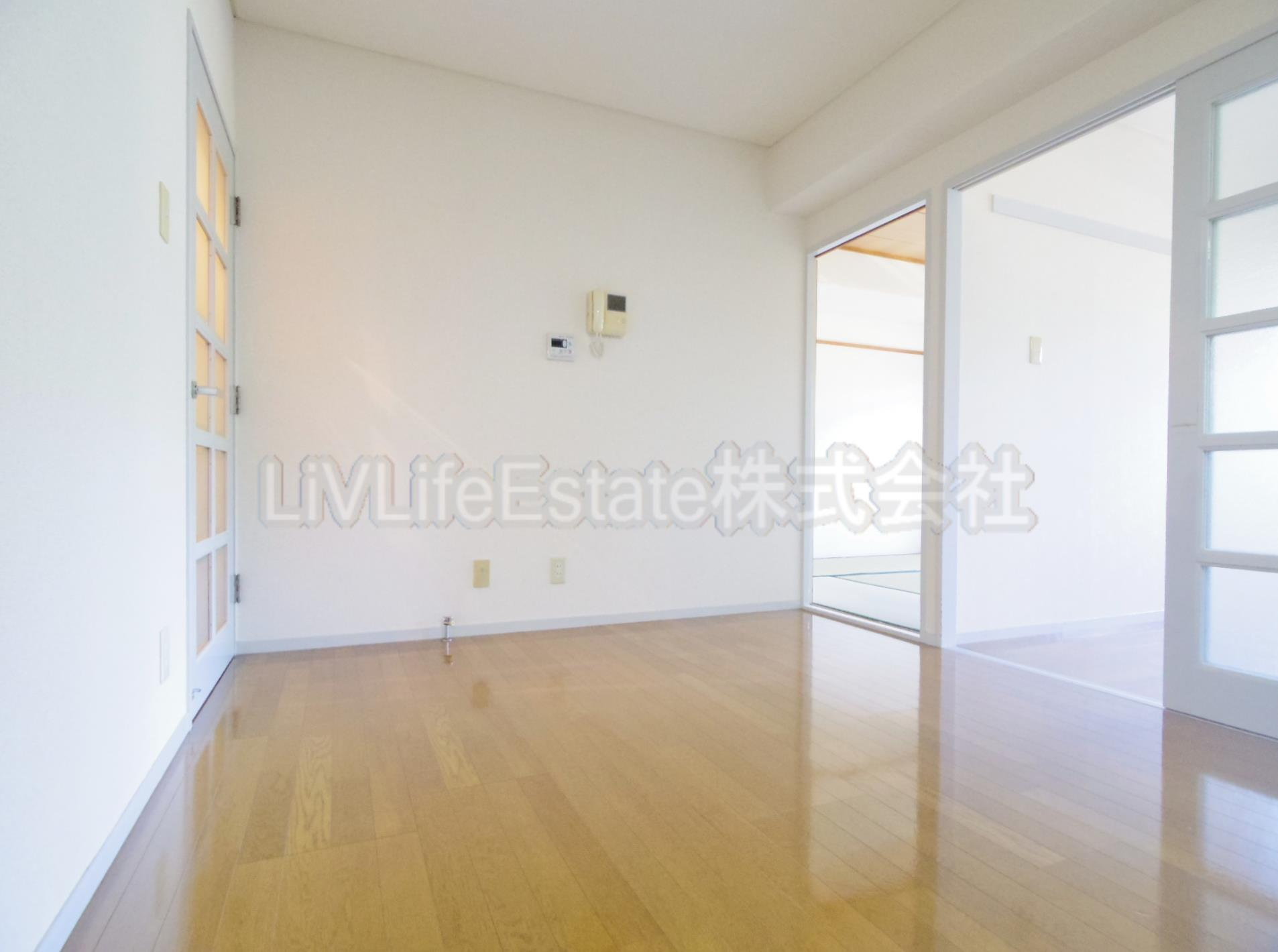 小平市小川東町１丁目の賃貸マンションの居間・リビング
