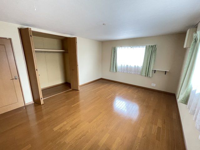 丹波篠山市東岡屋の中古一戸建の洋室