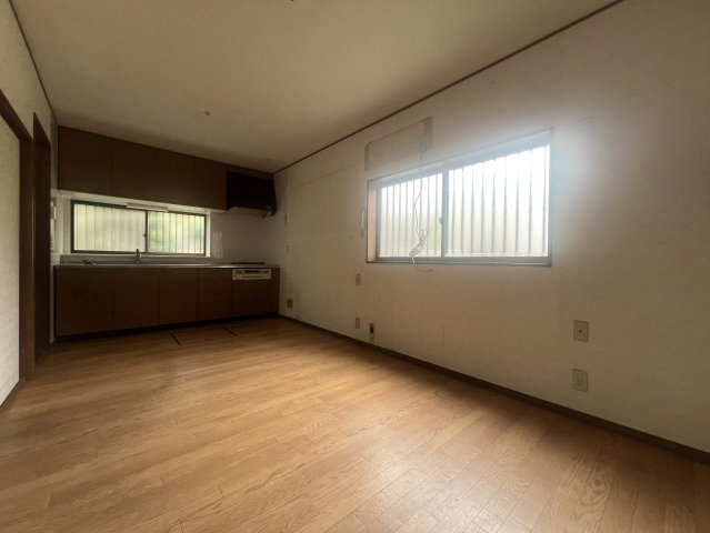 日野市栄町２丁目5-53　再生住宅の居間・リビング