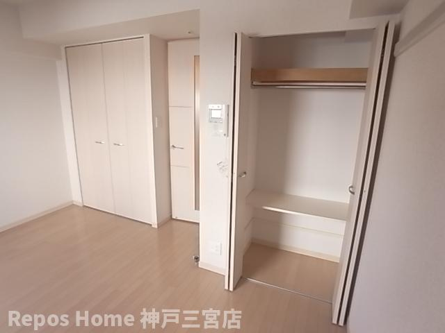 プレサンス三宮花時計前の収納