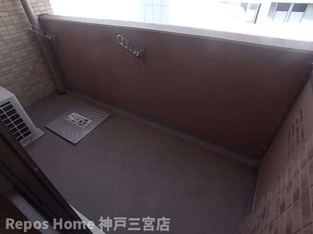 プレサンス三宮花時計前のバルコニー