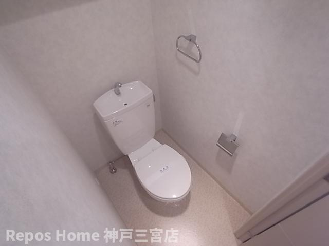 プレサンス三宮花時計前のトイレ