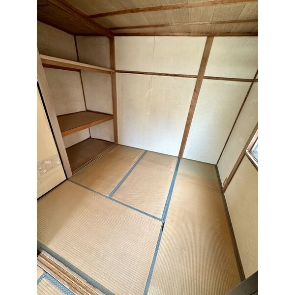 大日丘町1丁目戸建の寝室