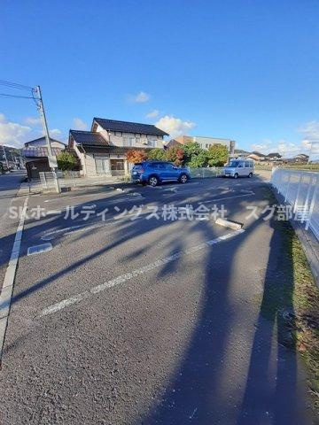 オアシスの駐車場