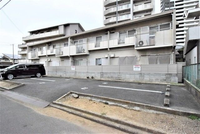 【駐車場】 | 楠本ハイツ