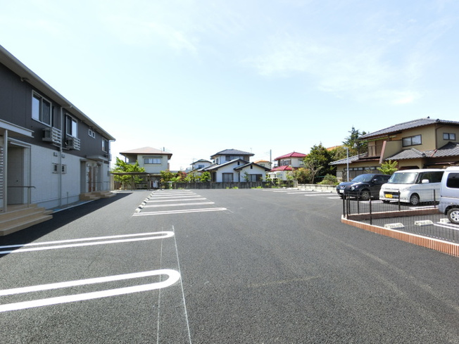 【駐車場】