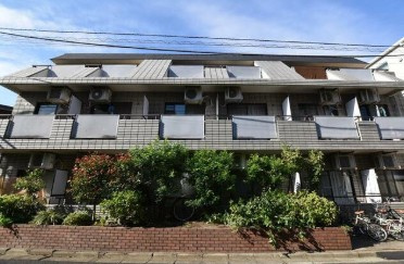 【外観】 | 第１ビューラー方南 | 鉄筋コンクリート造のがっちりとした建物。