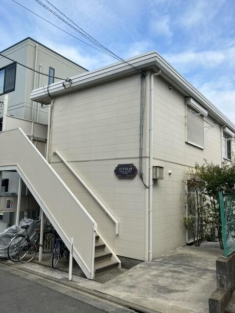 メゾンデザール上原の外観