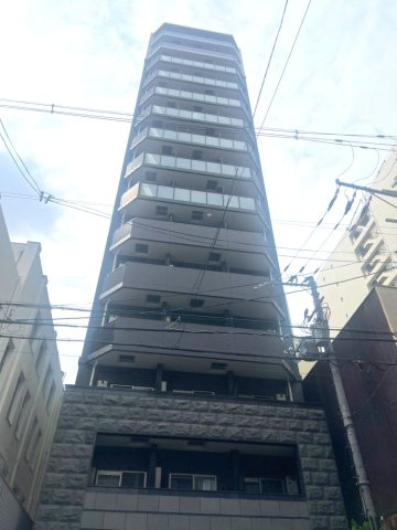 大阪市中央区南船場１丁目のマンションの外観