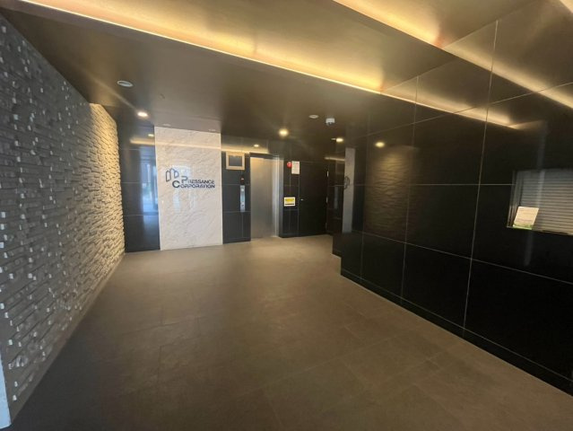 大阪市中央区南船場１丁目のマンションのロビー