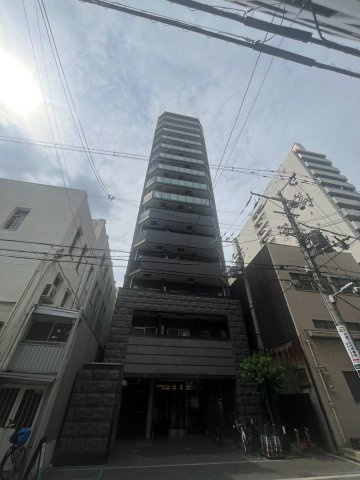 大阪市中央区南船場１丁目のマンションの外観