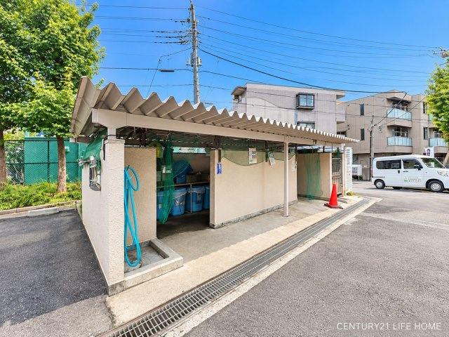 【その他共用部分】 | 読売ランド前ハイデンス | 敷地内に時間を気にせずいつでもゴミ出しができる24時間ゴミ出し可能なゴミ置き場が設置されています。