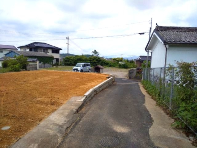 阿知須売土地の前面道路含む現地写真