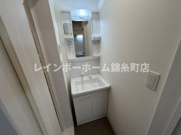 ジーメゾン足立入谷の独立洗面台