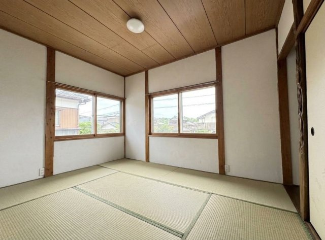 和泉市三林町戸建の和室