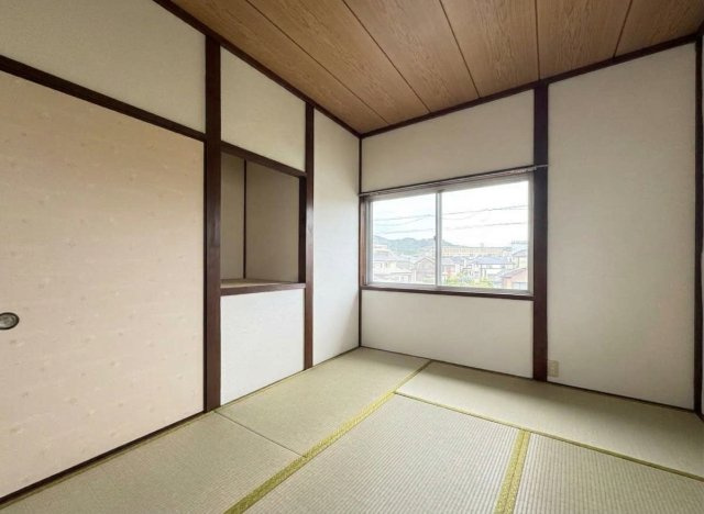 和泉市三林町戸建の和室