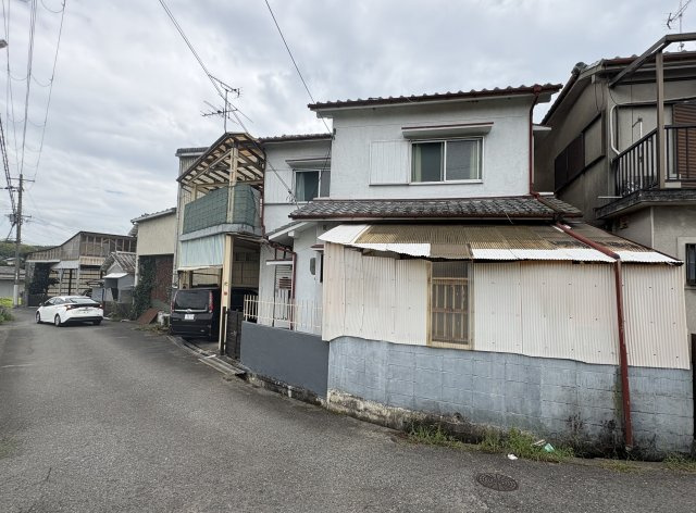 和泉市三林町戸建の外観