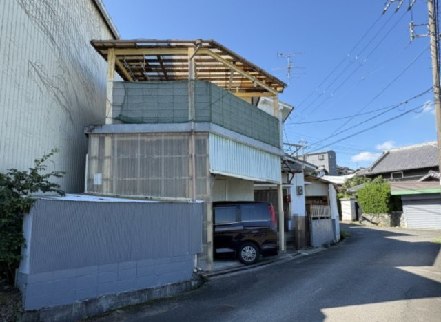 和泉市三林町戸建の外観