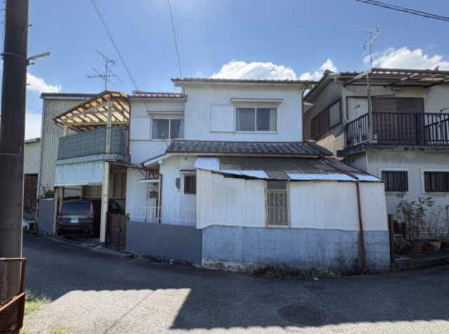 和泉市三林町戸建の外観