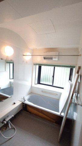 千駄塚福田住宅の浴室