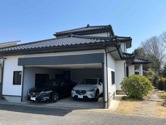 千駄塚福田住宅の駐車場|ビルトインガレージ