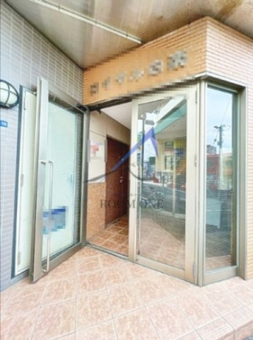 ロイヤル白楽のエントランス|エントランスです。