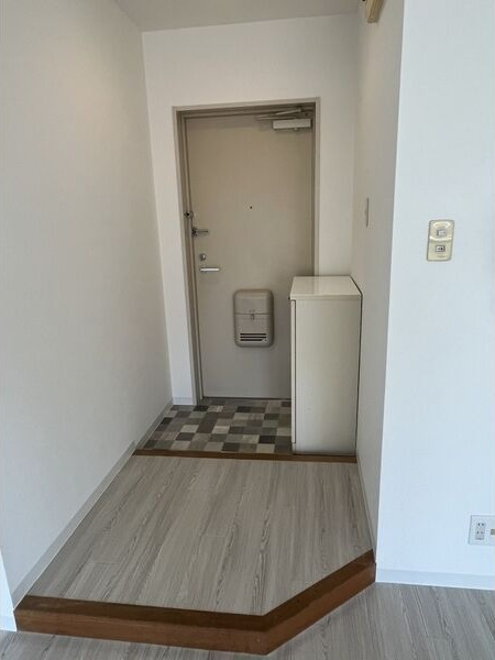ディアコートセンバの玄関